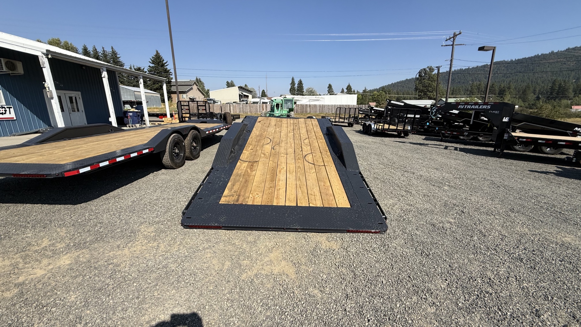 AR Gooseneck Superwide (102") Tilt Trailer - Photo 6