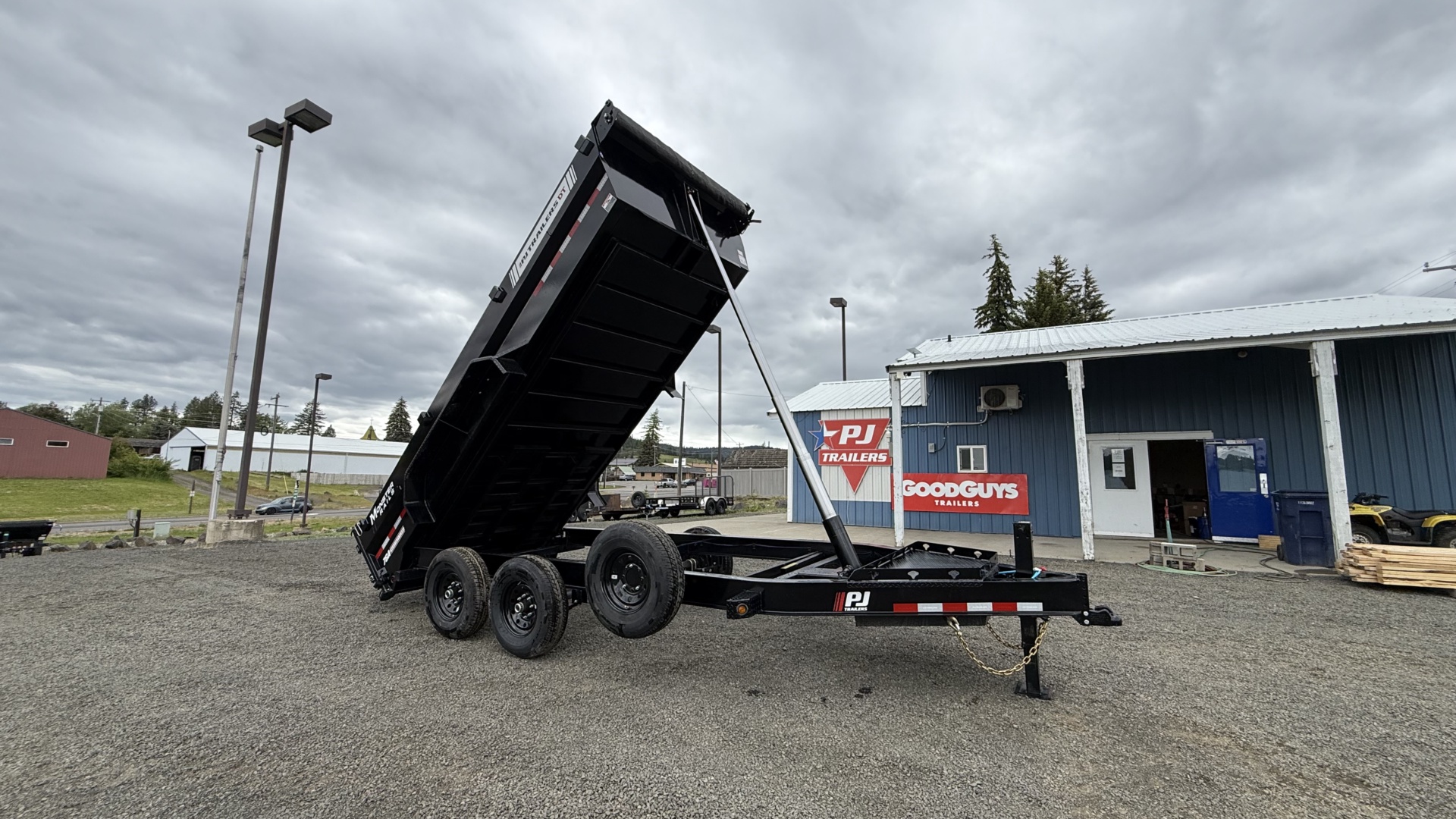 83" Low Pro Telescopic Dump - Photo 1