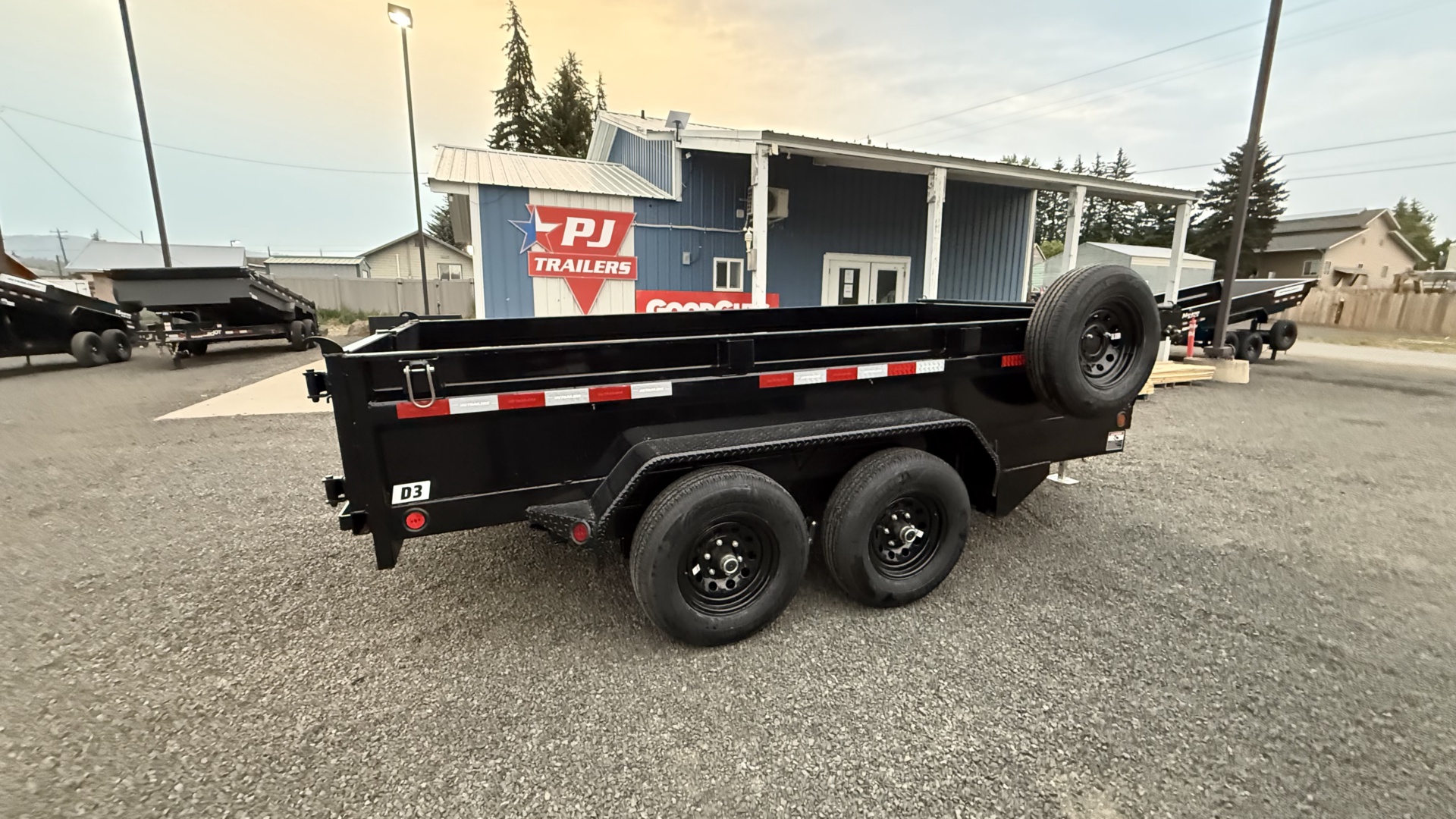 72" Tandem Axle Dump - Photo 3