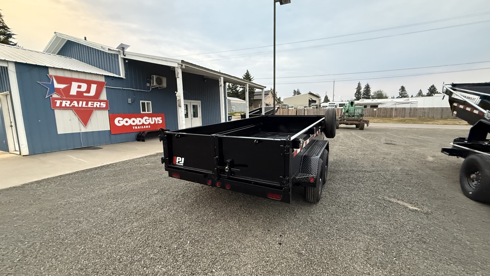 72" Tandem Axle Dump - Photo 4