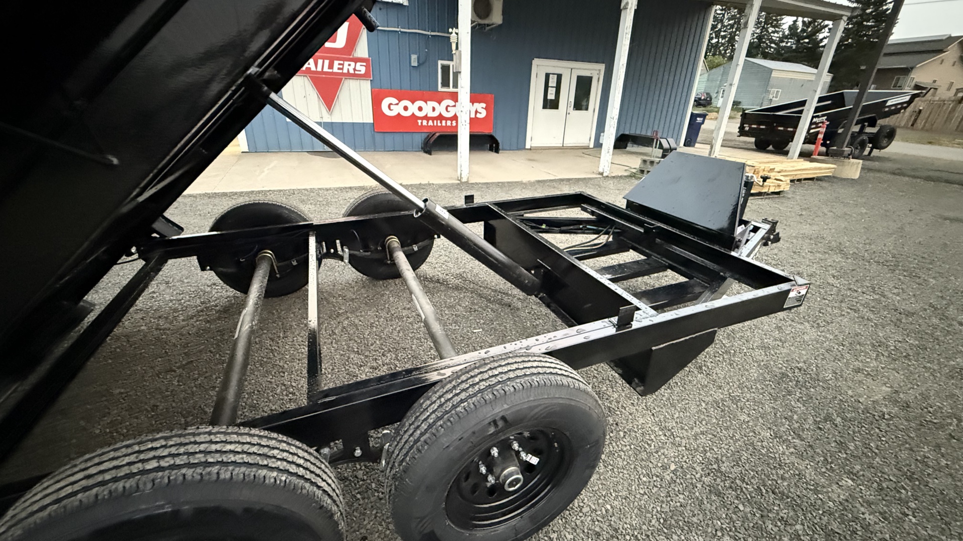 72" Tandem Axle Dump - Photo 8