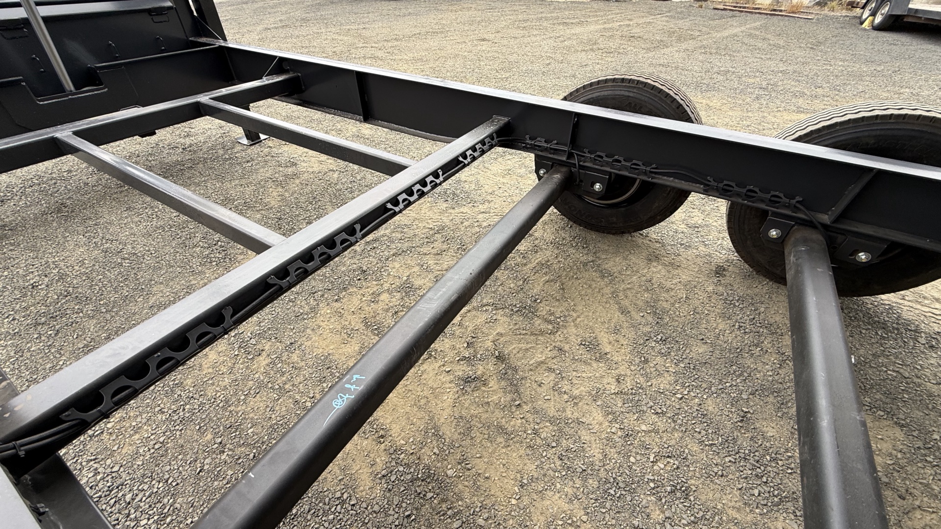83" Wide GTS Super Single Dump Trailer - Photo 12