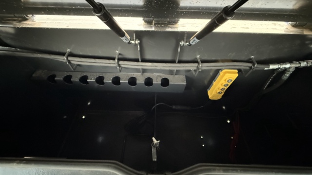 102" Wide Bolt HD Deckover Gooseneck - Thumbnail 15