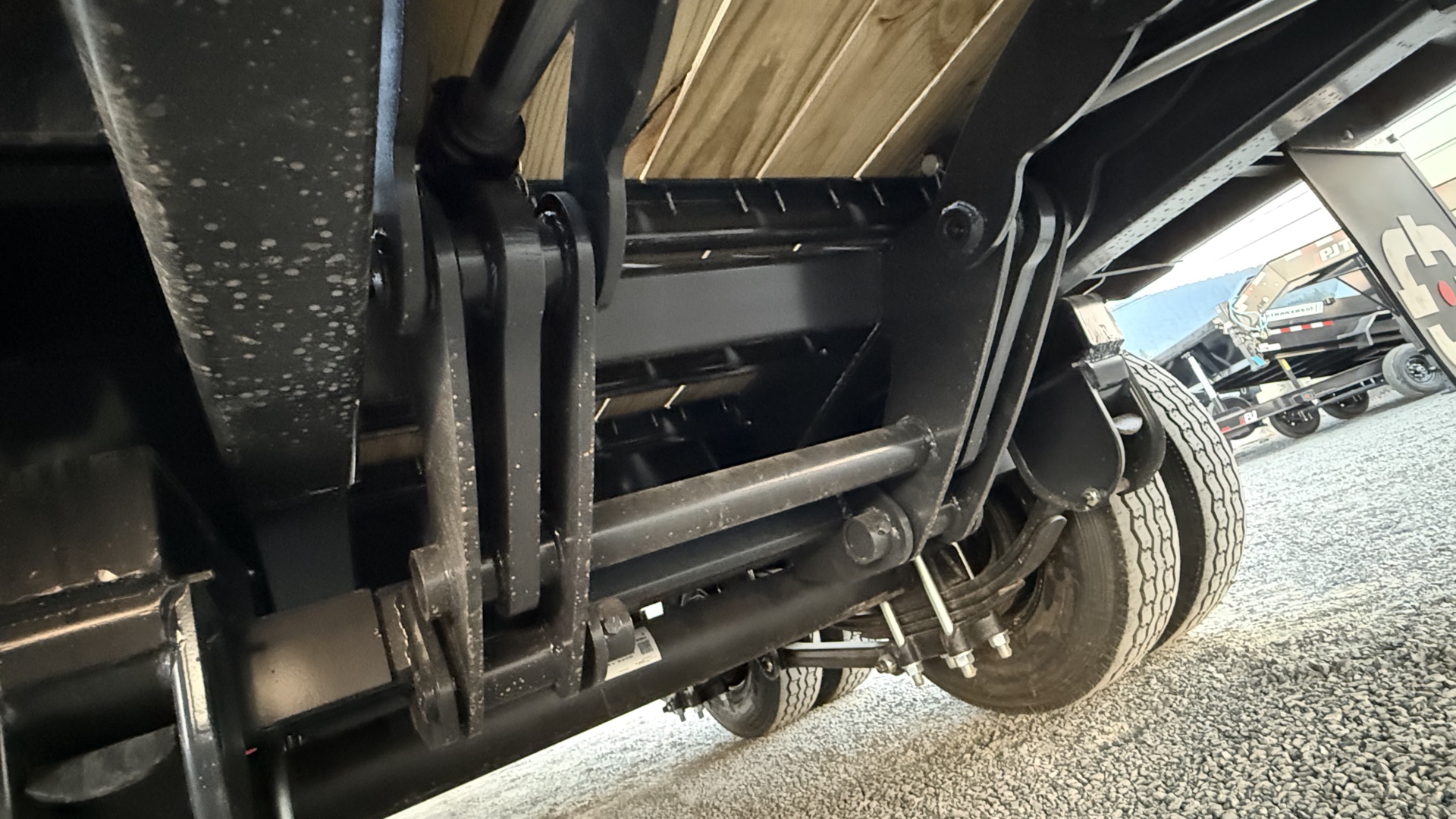 102" Wide Bolt HD Deckover Gooseneck - Photo 18