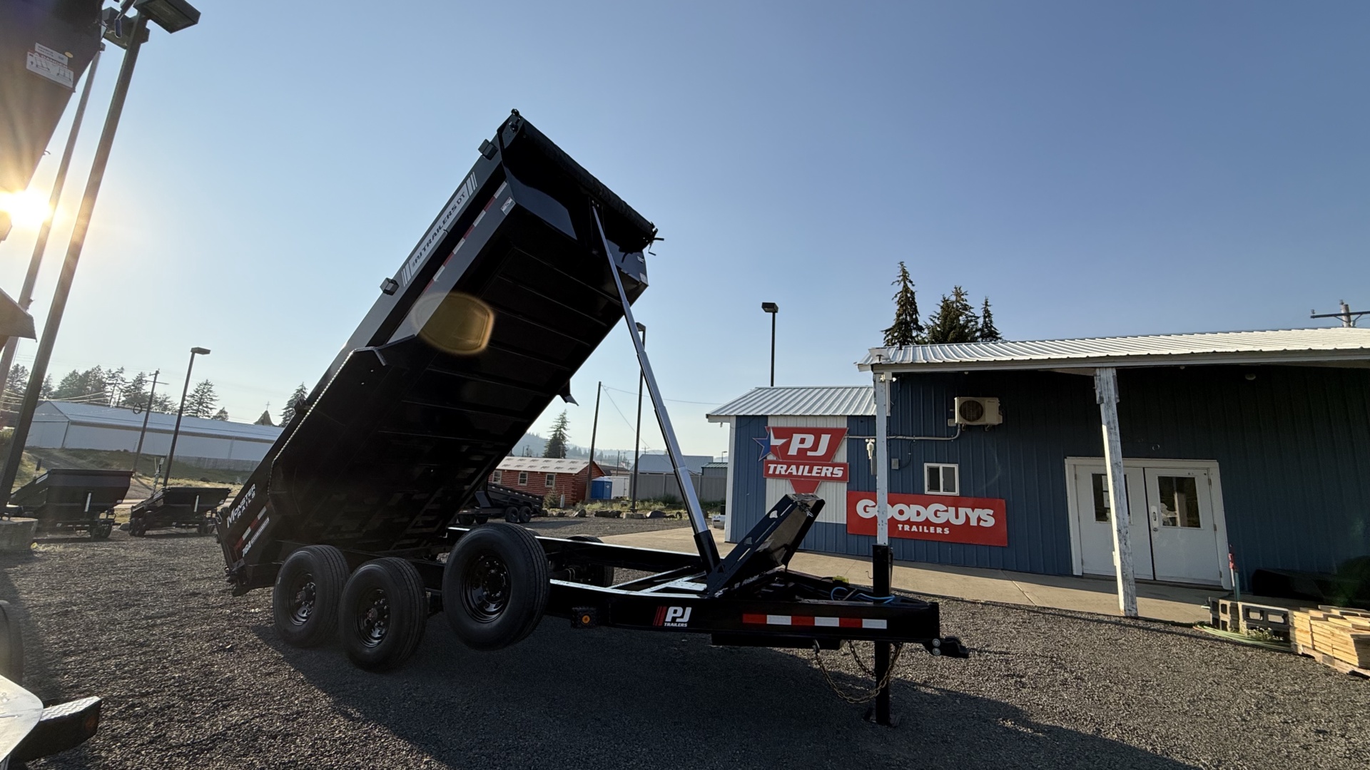 83" Low Pro Telescopic Dump - Photo 1