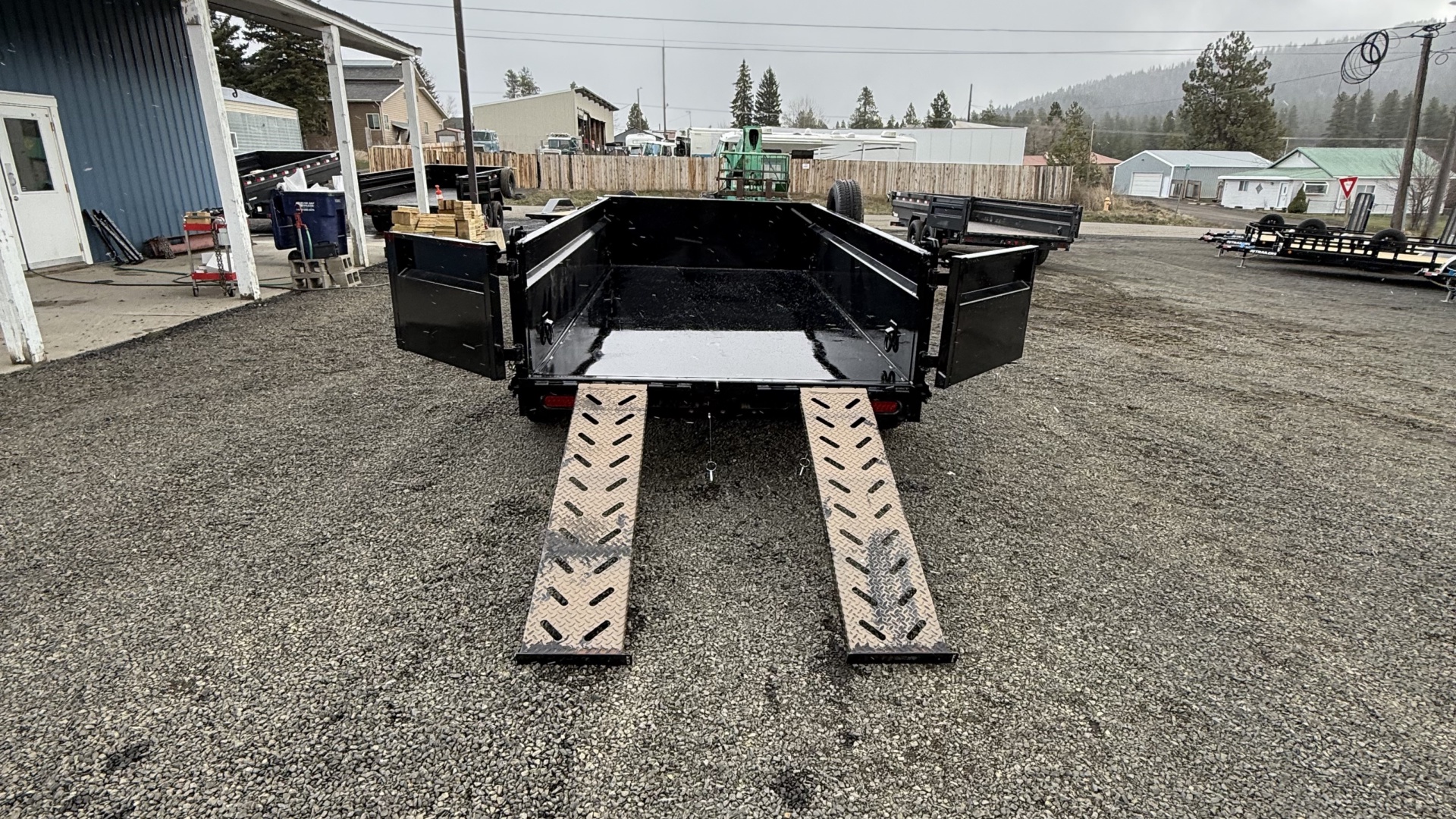 72" Wide LPF Dump Trailer - Photo 10