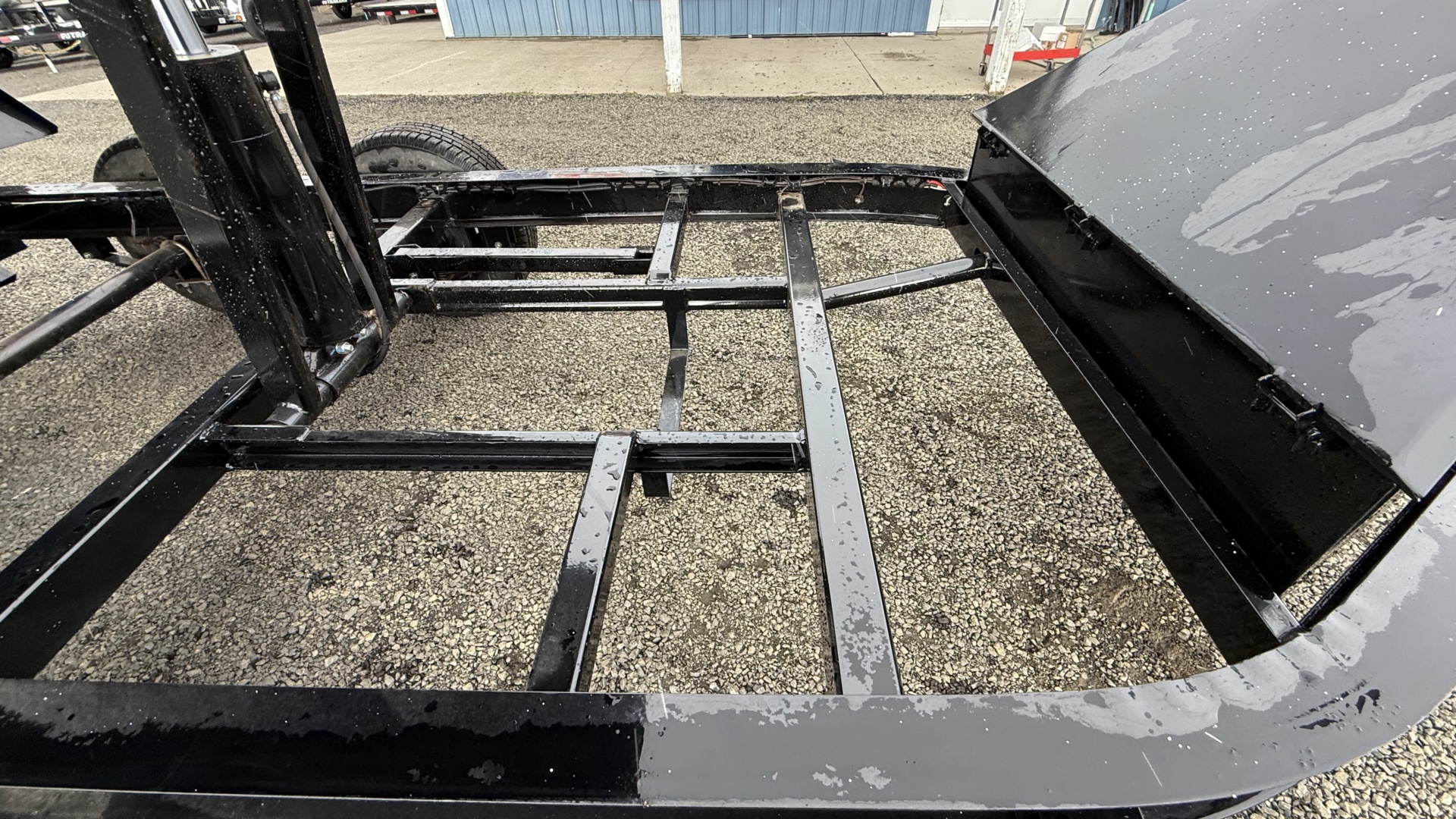 72" Wide LPF Dump Trailer - Photo 13