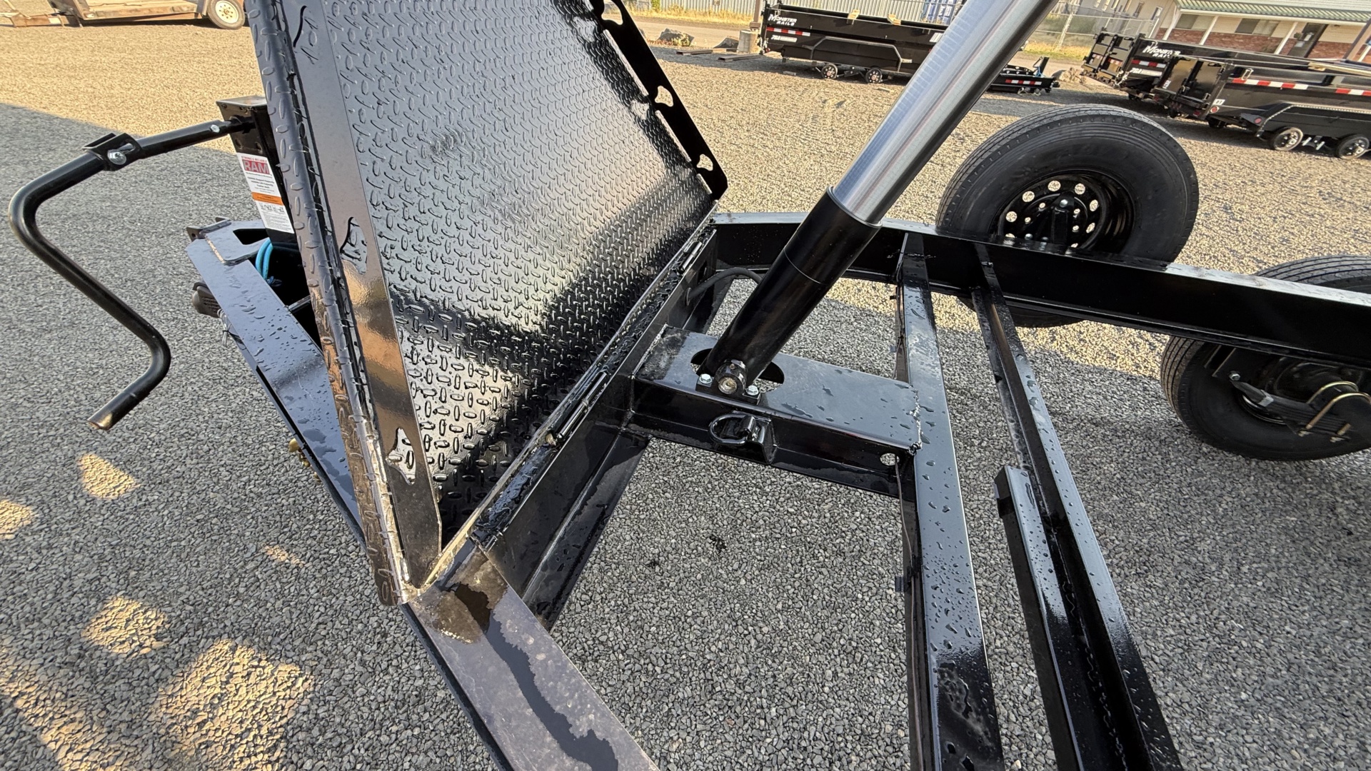 83" Low Pro Telescopic Dump - Photo 12