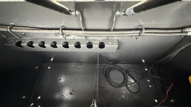 102" Wide Bolt HD Flatdeck - Thumbnail 12