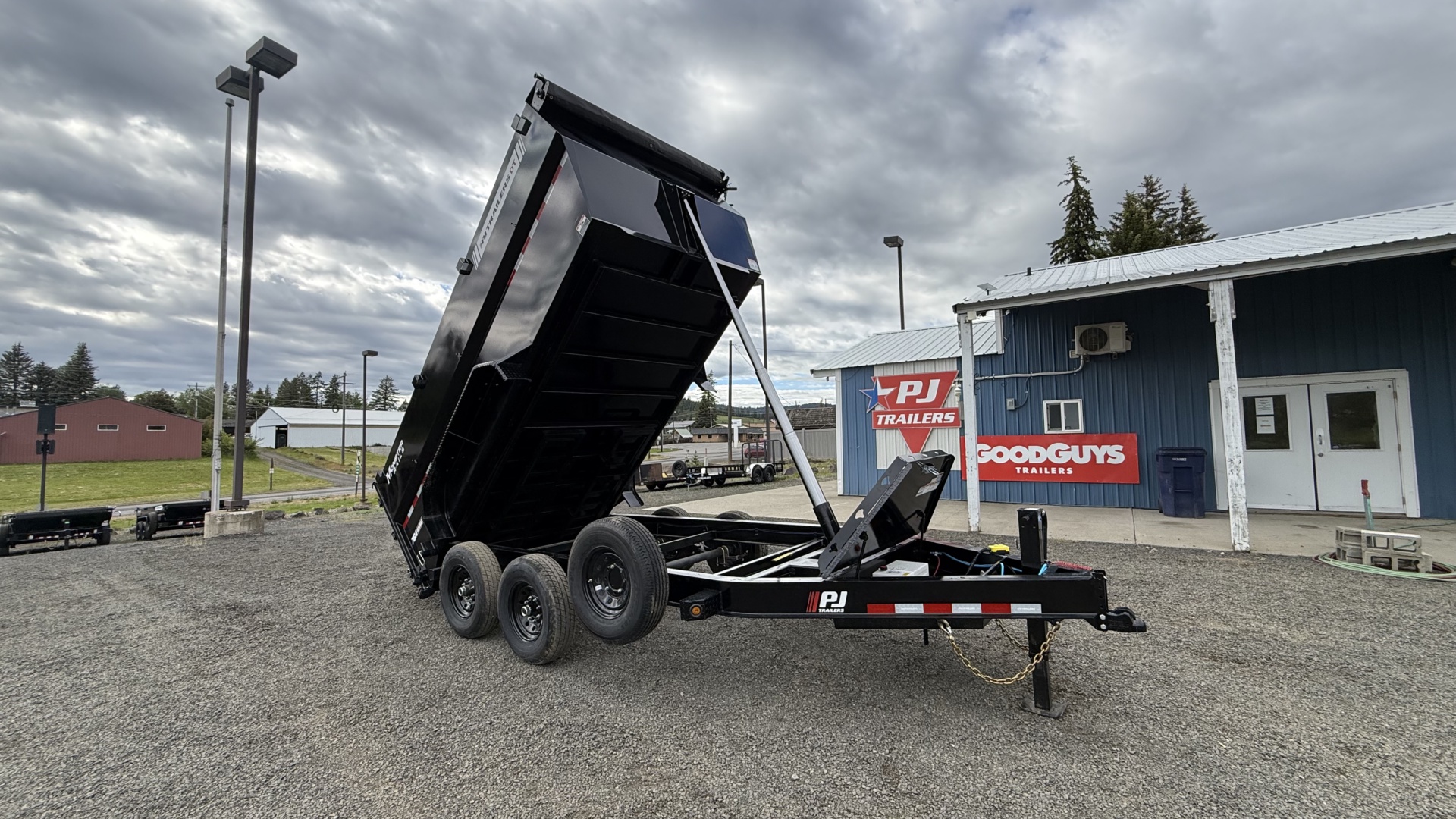 83" Low Pro Telescopic Dump - Photo 2