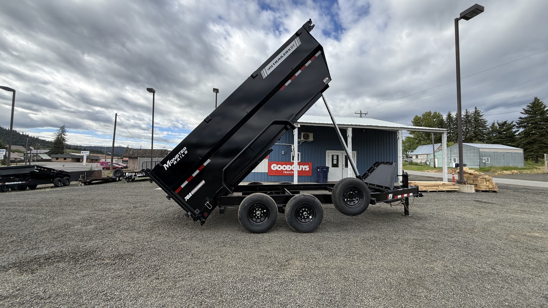 83" Low Pro Telescopic Dump - Photo 9