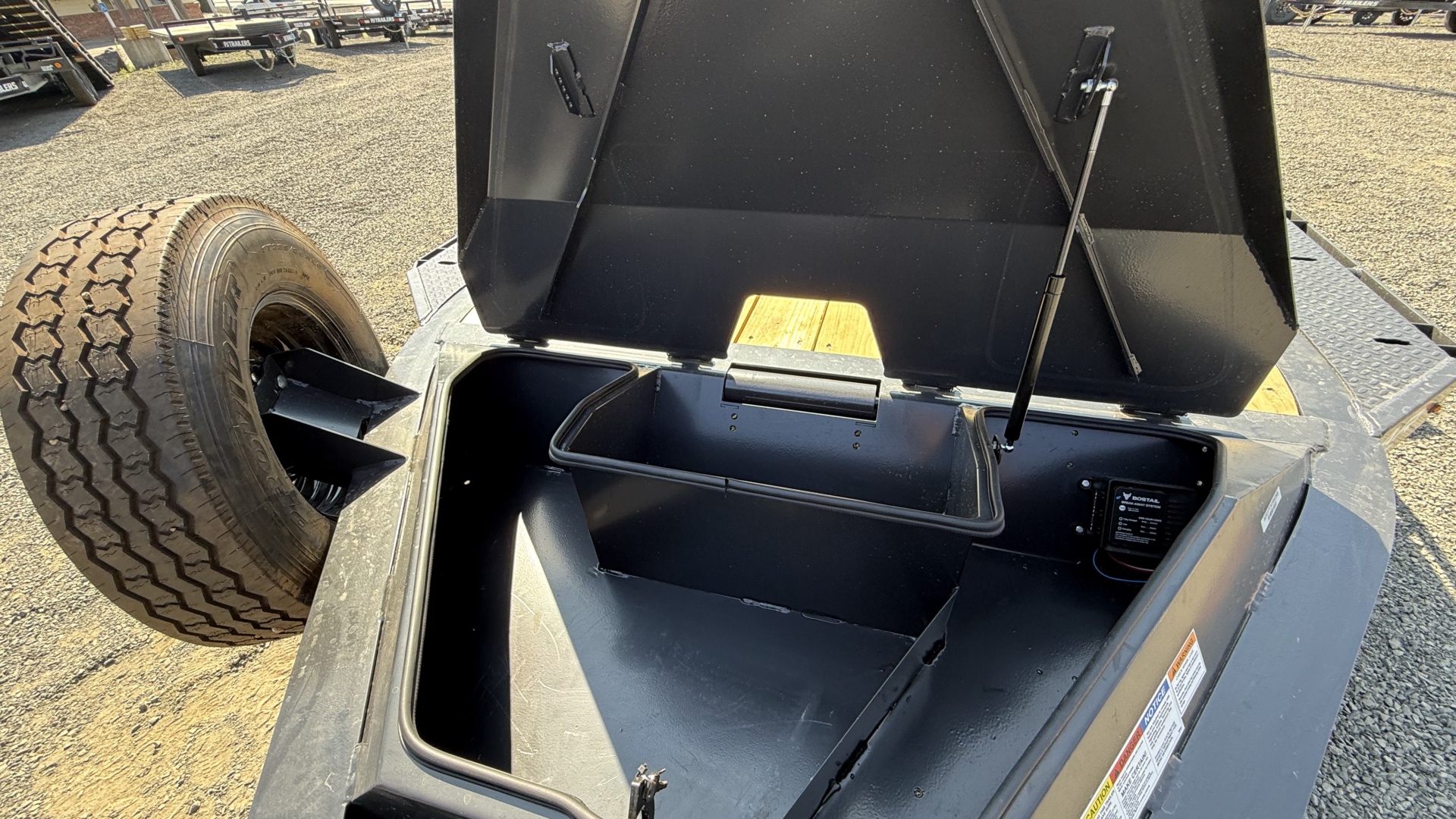 AR Gooseneck Superwide (102") Tilt Trailer - Photo 12