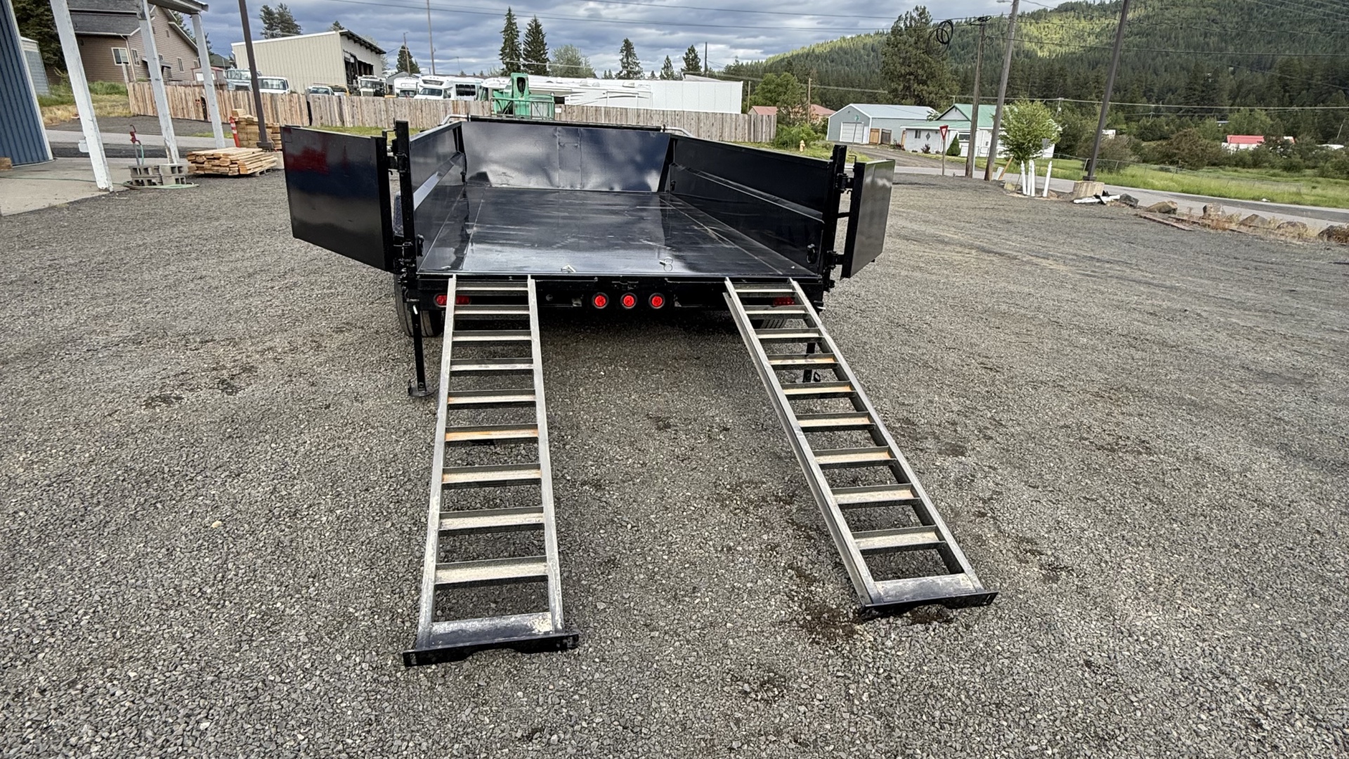 83" Low Pro Telescopic Dump - Photo 9