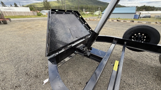83" Low Pro Telescopic Dump - Thumbnail 10