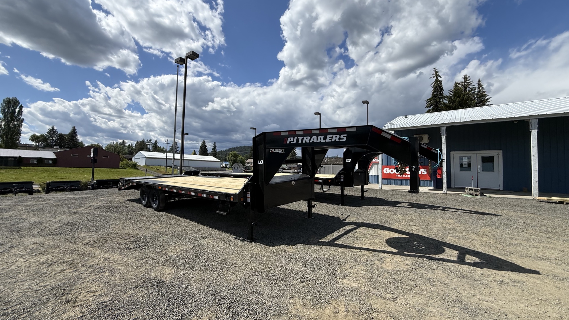 102" Wide Quest Flatdeck With Singles - Photo 1