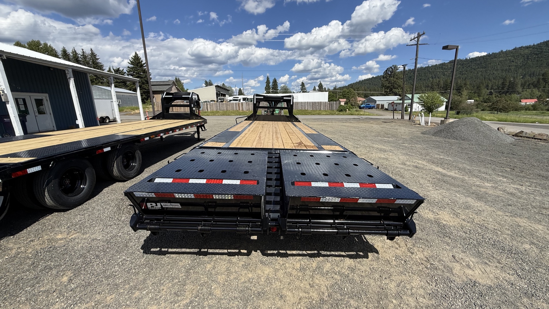 102" Wide Quest Flatdeck With Singles - Photo 4