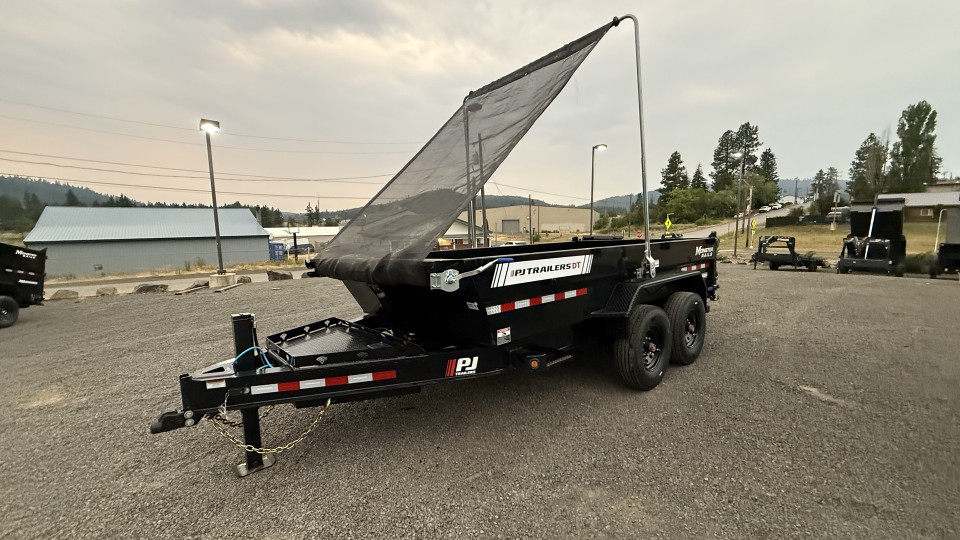 83" Low Pro Telescopic Dump - Photo 9