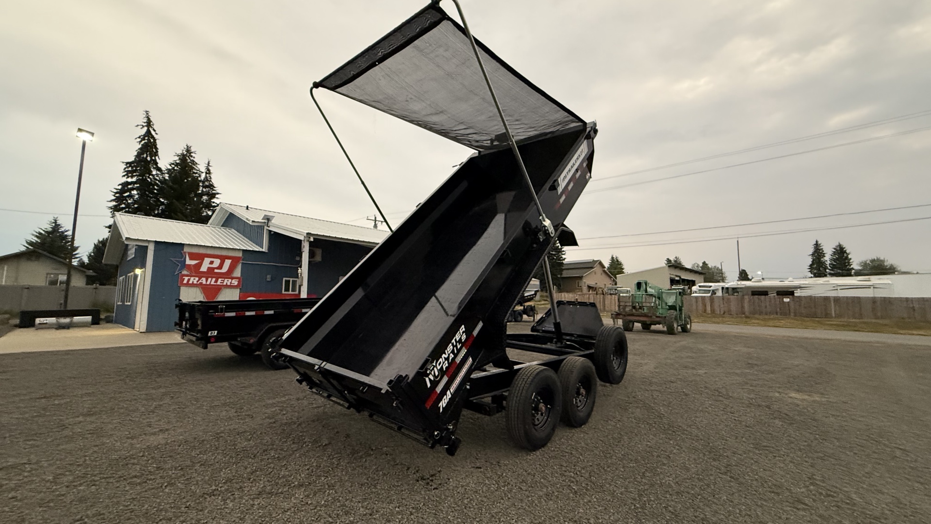 83" Low Pro Telescopic Dump - Photo 2