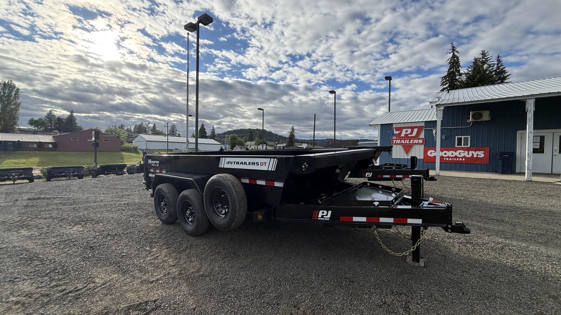83" Low Pro Telescopic Dump - Photo 1