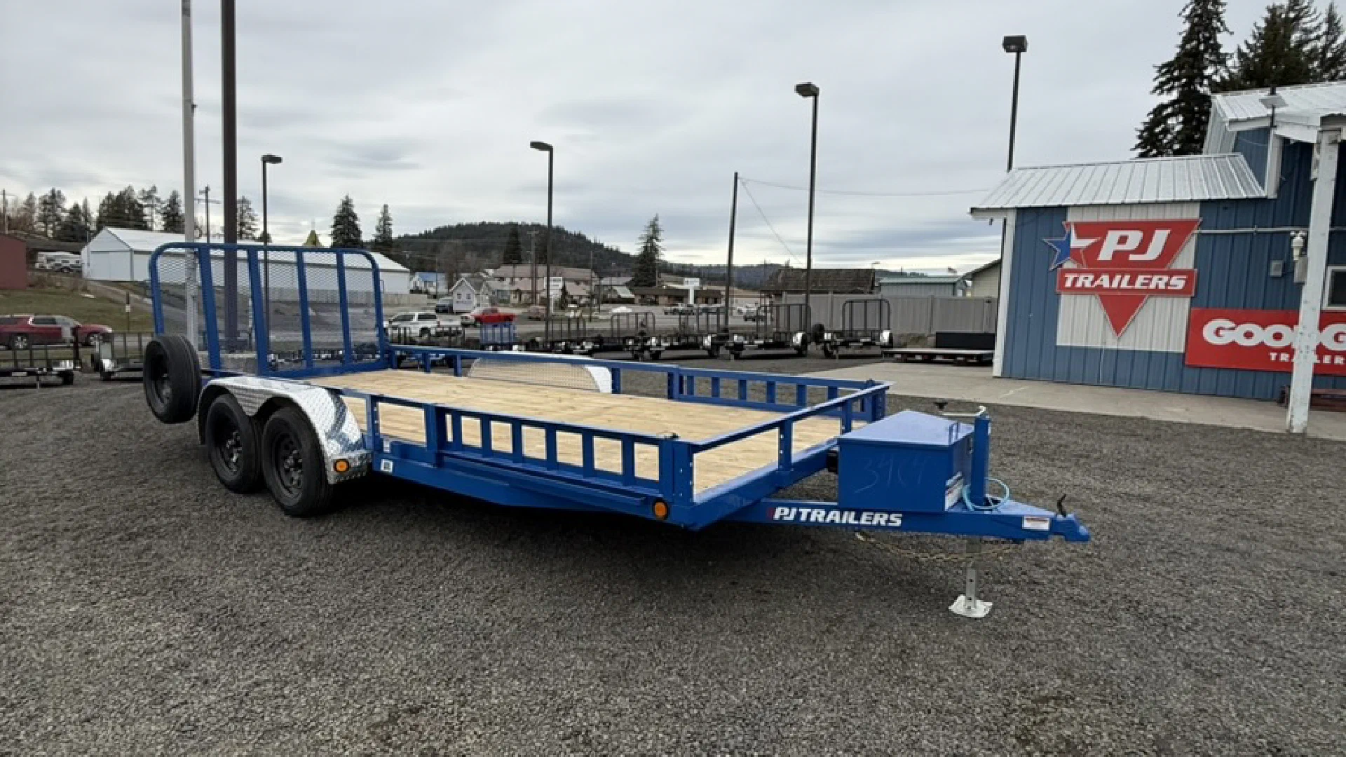 83' Tandem Axle Channel Utility - Photo 1