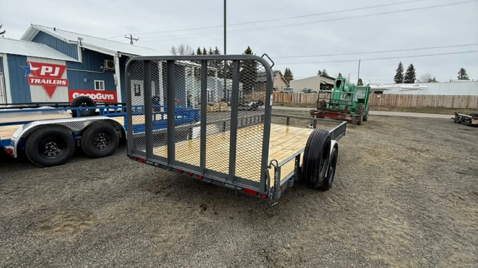 83' Single Axle Channel Utility - Photo 2