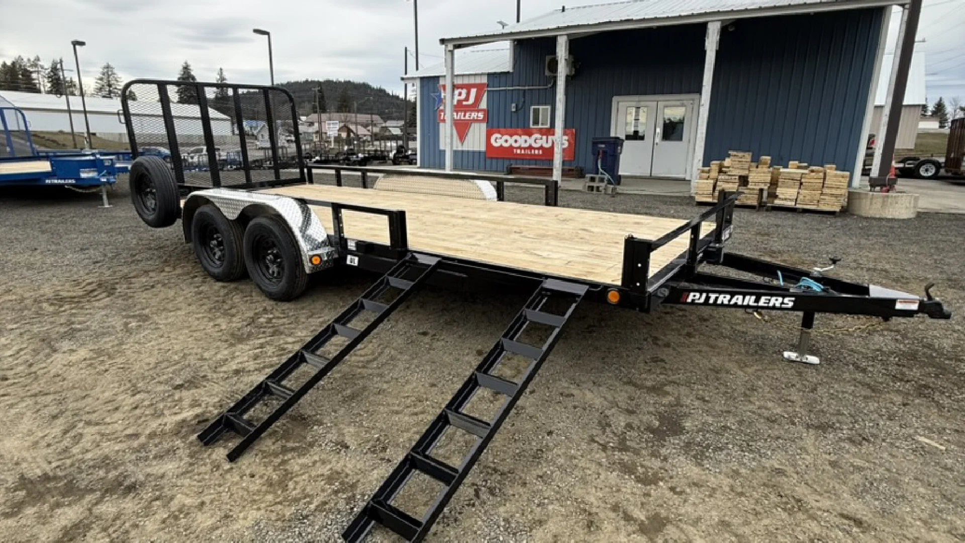 83' Tandem Axle Channel Utility - Photo 1